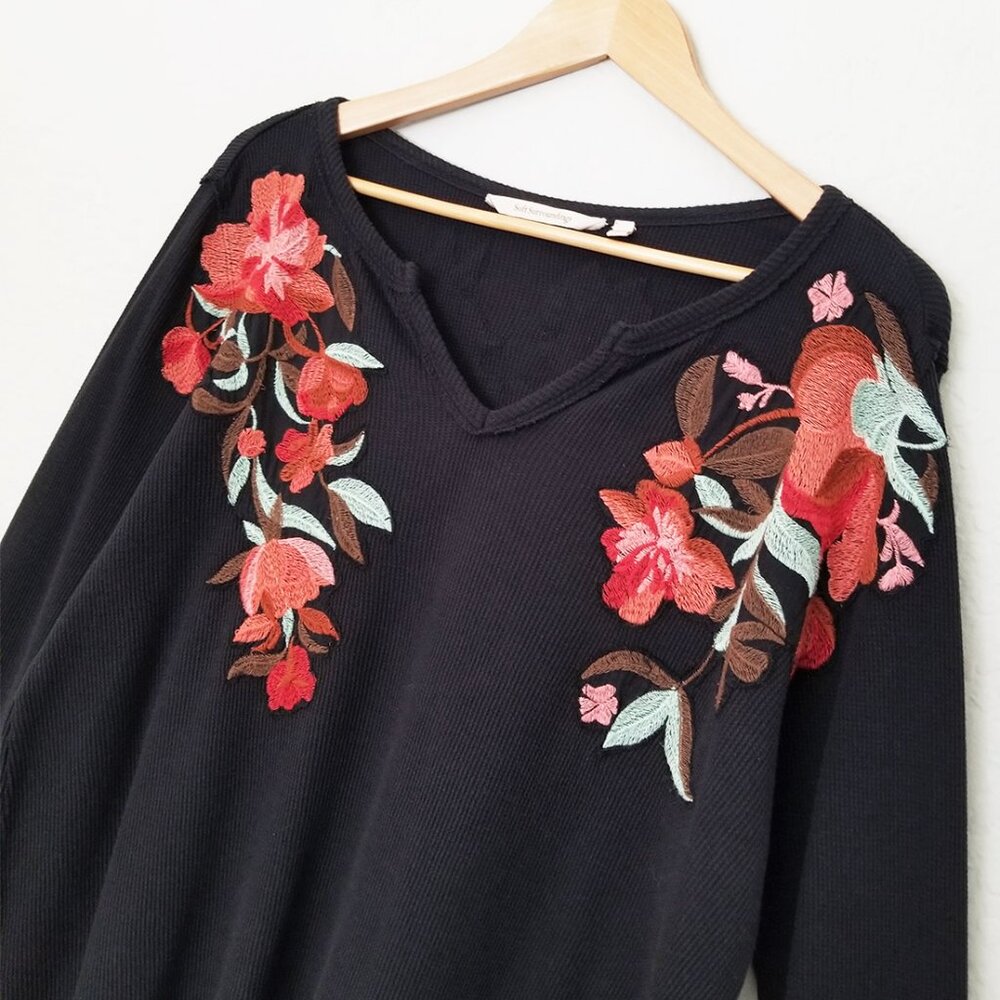Soft Surroundings Wildflower Floral Embroidered Thermal Top Waffle Knit Black L - Picture 6 of 16
